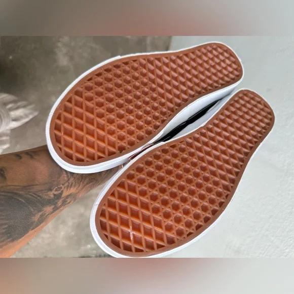 Vans women’s Trainers Low Top Sneakers in black men’s size 6.5 women’s 8 - Picture 3 of 5